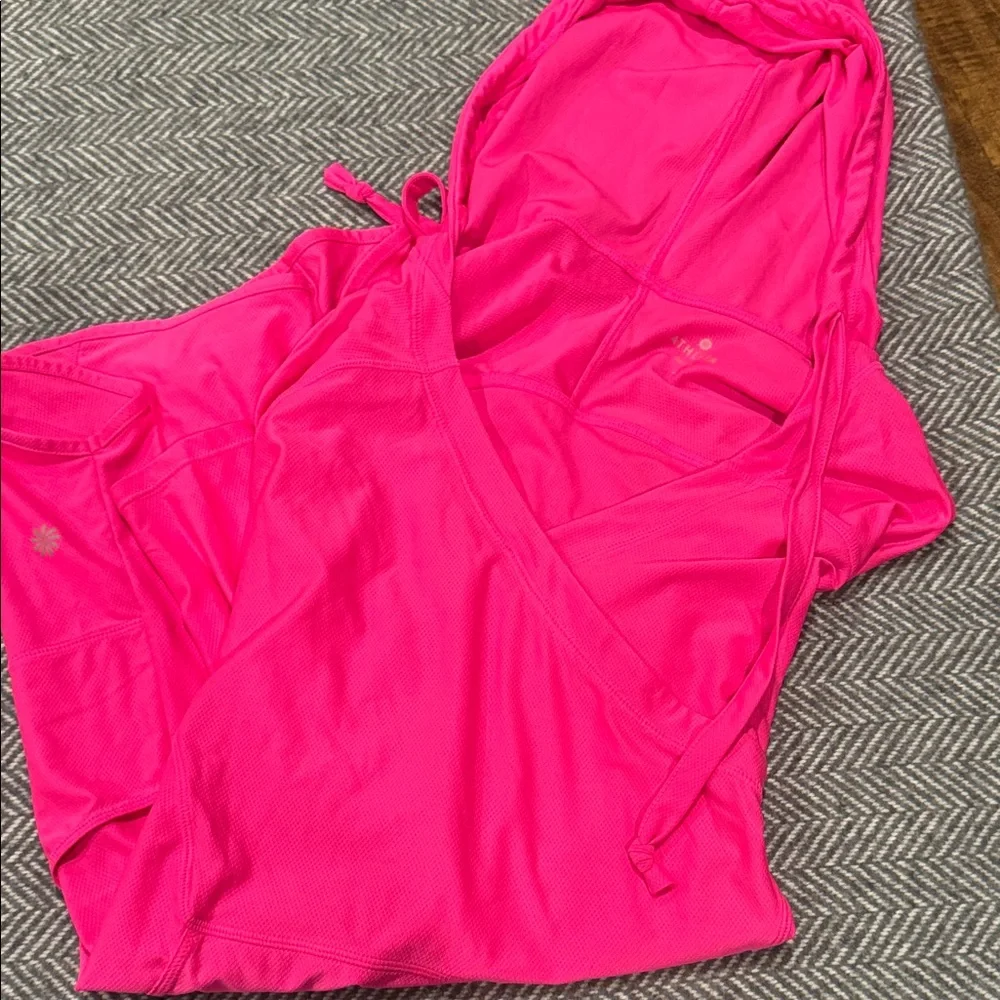 Athleta Vibrant Pink swim coverup with kangaroo pocket - Picture 1 of 3